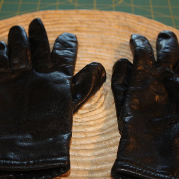 Black Leather Gloves - Picture 2 of 5